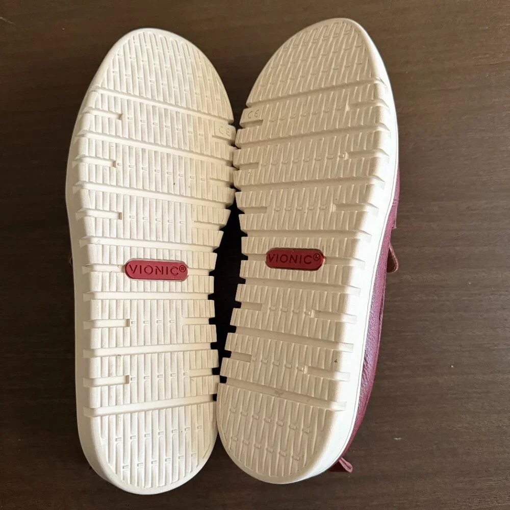 NIB Vionic Uptown Penny Loafer Syrah Sz. 11 - Picture 5 of 7